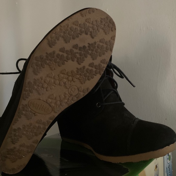 Black wedge booties - Picture 4 of 4